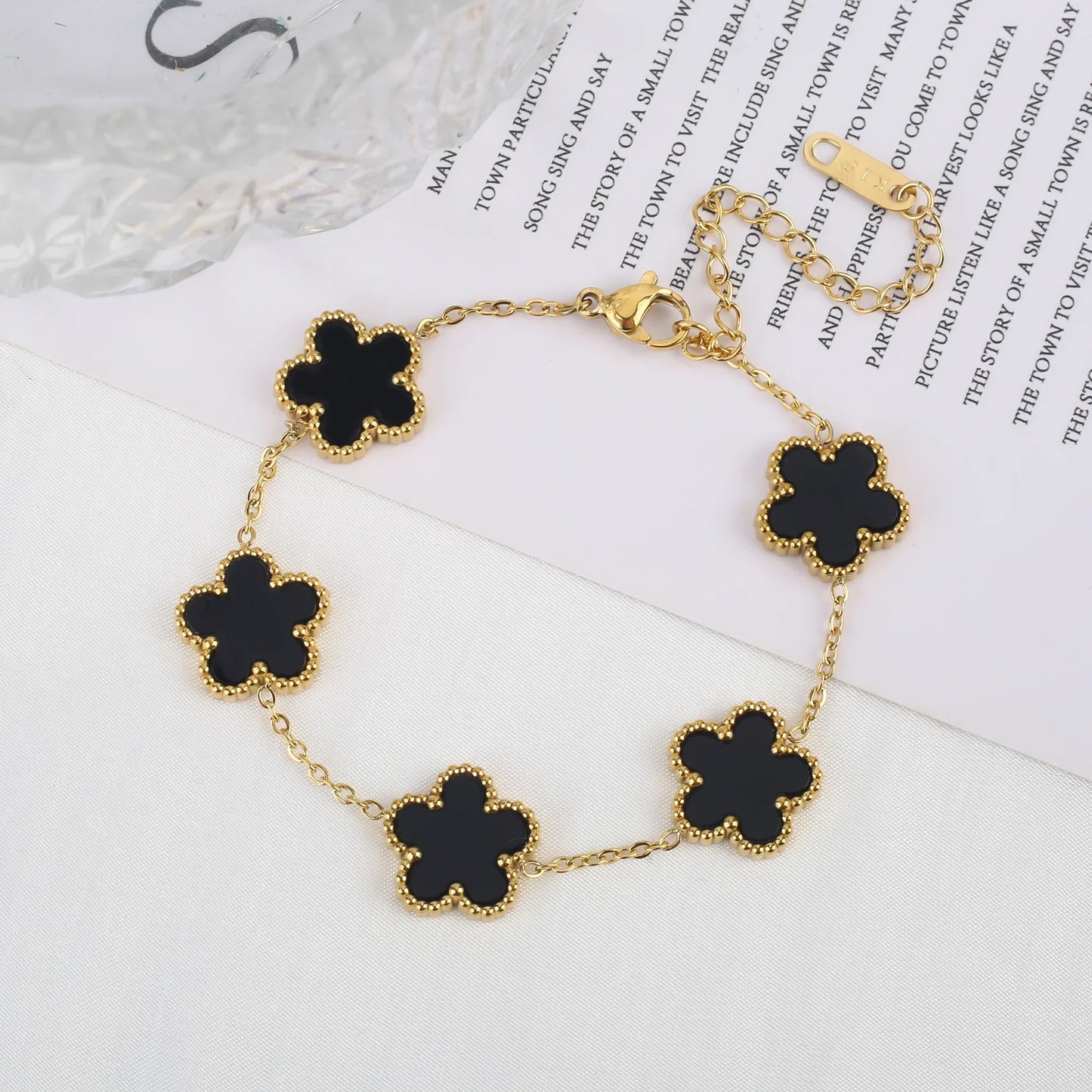 Five Leaf Flower Stainless Steel Gold Plated Bracelet Jewelry for Women