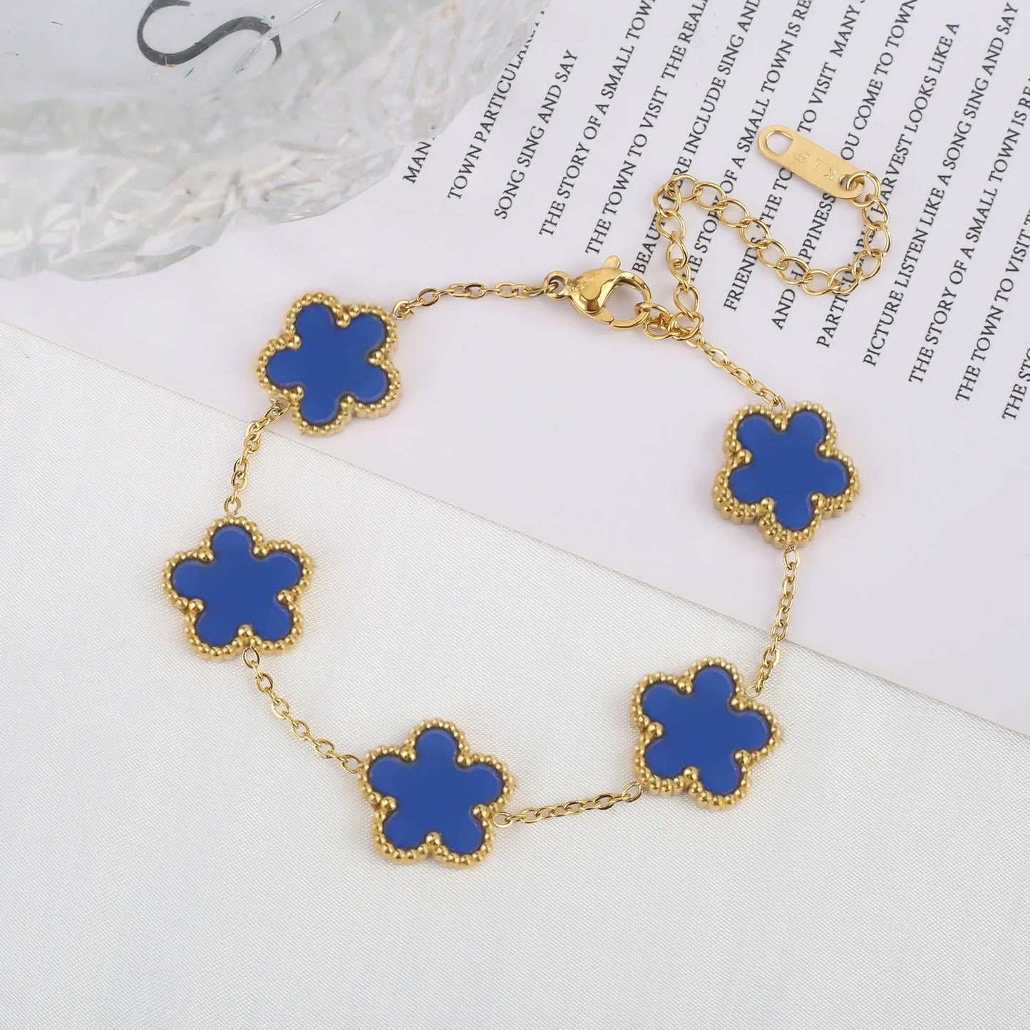 Five Leaf Flower Stainless Steel Gold Plated Bracelet Jewelry for Women