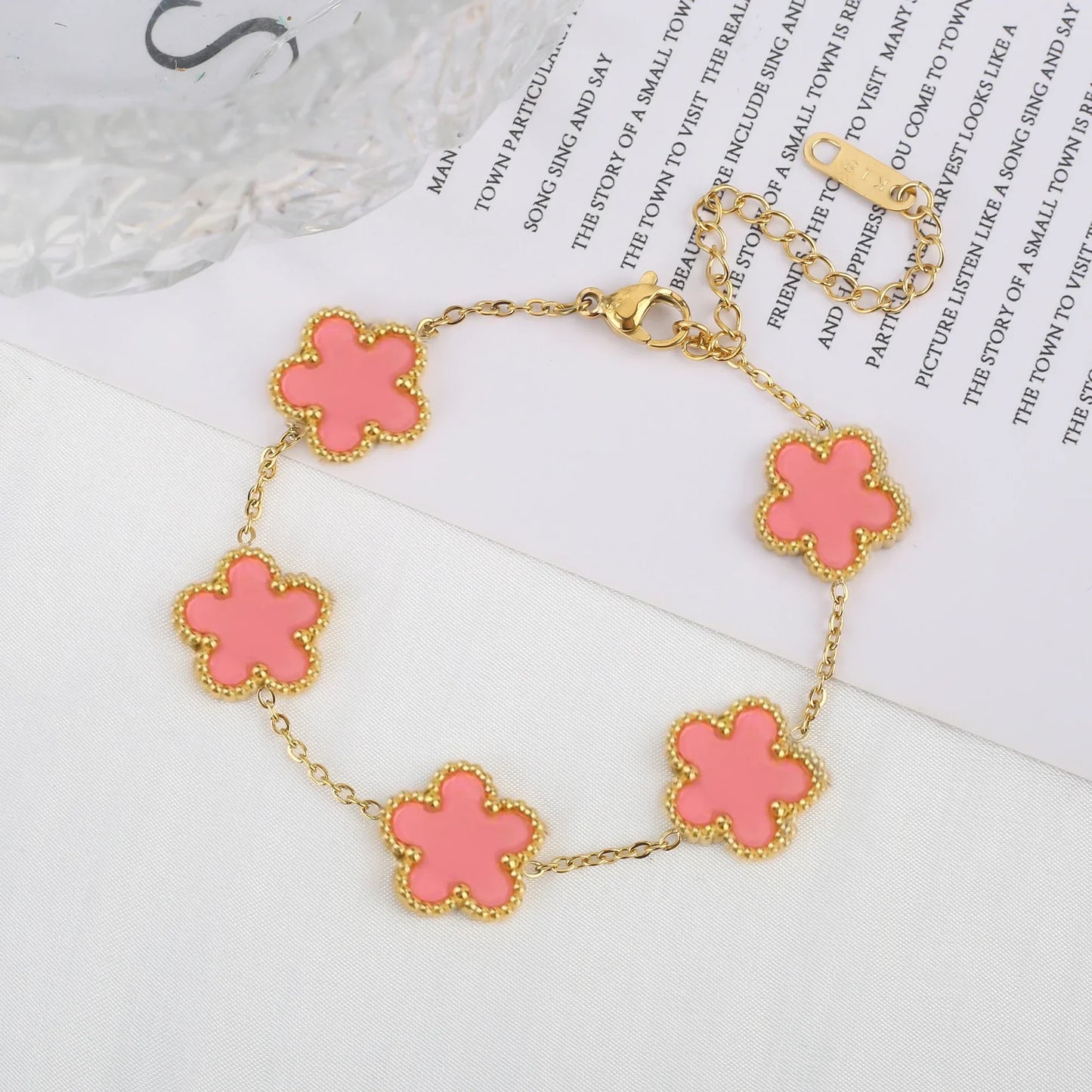 Five Leaf Flower Stainless Steel Gold Plated Bracelet Jewelry for Women