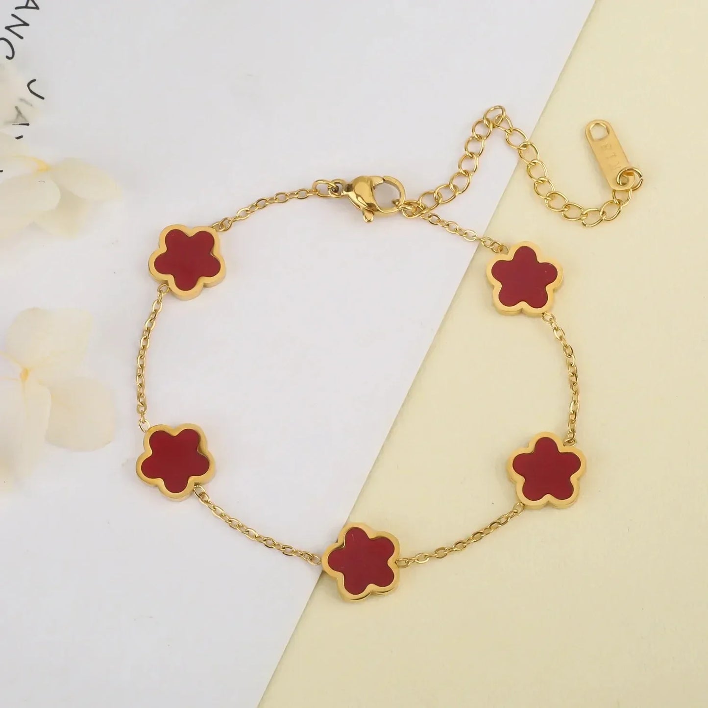 Five Leaf Flower Stainless Steel Gold Plated Bracelet Jewelry for Women