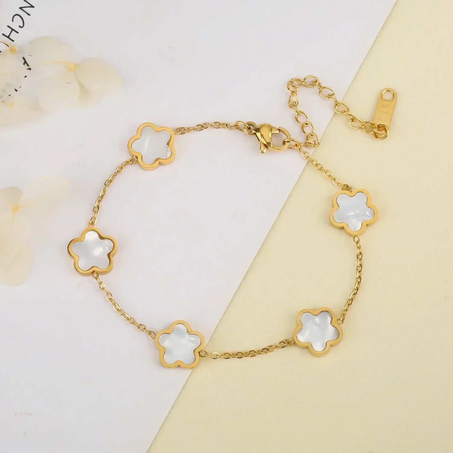 Five Leaf Flower Stainless Steel Gold Plated Bracelet Jewelry for Women