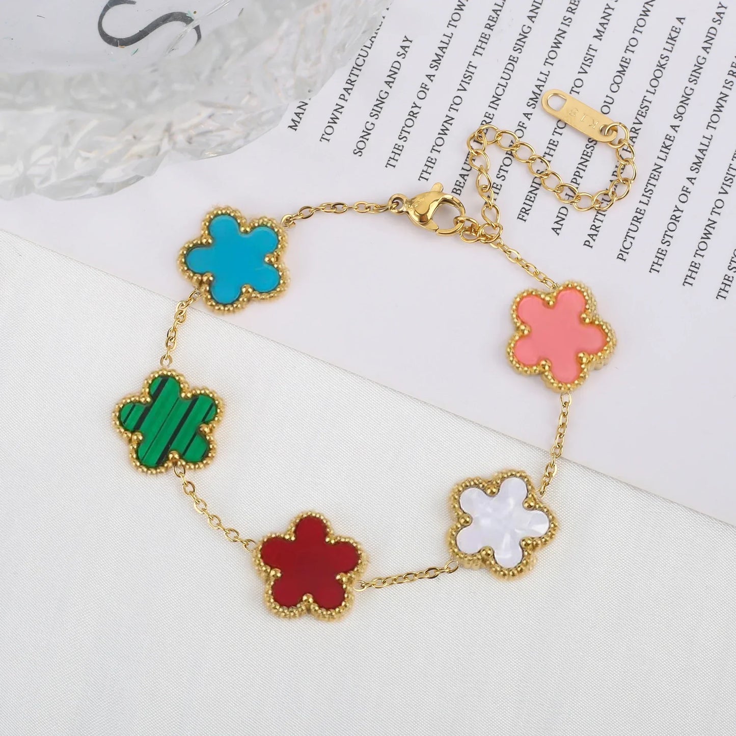 Five Leaf Flower Stainless Steel Gold Plated Bracelet Jewelry for Women